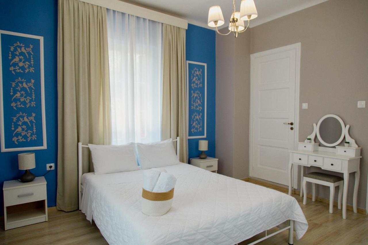 Yard Rooms Corinth Exterior foto
