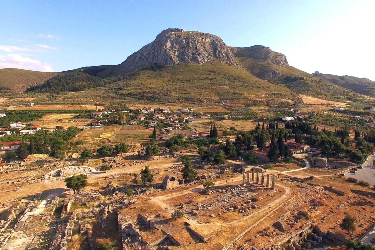 Yard Rooms Corinth Exterior foto